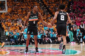 奥巴马：马刺需要保罗&纳什这类纯控卫 哈珀未来会成这种球员