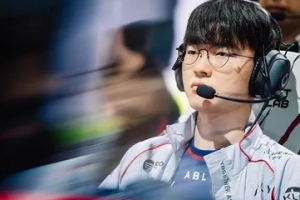 GOAT爱看书！ Faker：T1每个人团战瞬间判断能力强；有信心夺冠
