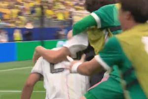 第29分钟，佐野海舟一条龙破门，日本1-0领先巴西！