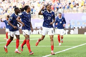 罗马诺：阿森纳和利物浦关注巴尔科拉 报价够高的话巴黎愿意卖