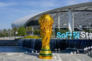 泰晤士：球迷想参加FIFA发布会要花60镑，与费迪南德合影付126镑